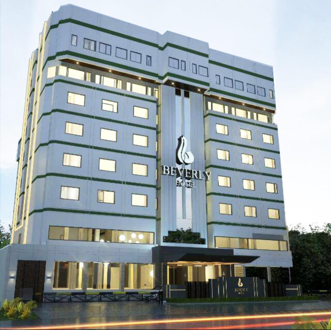 Beverly Hotel Batam Нагоя Экстерьер фото